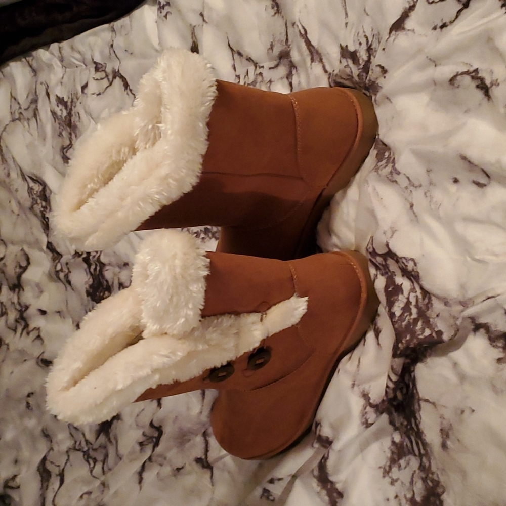 Magellan boots